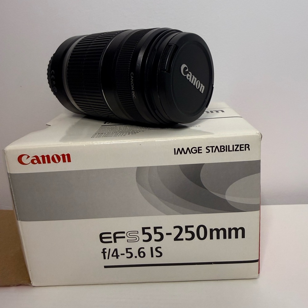 Canon EFS 55-250mm f/4-5.6 IS Lens